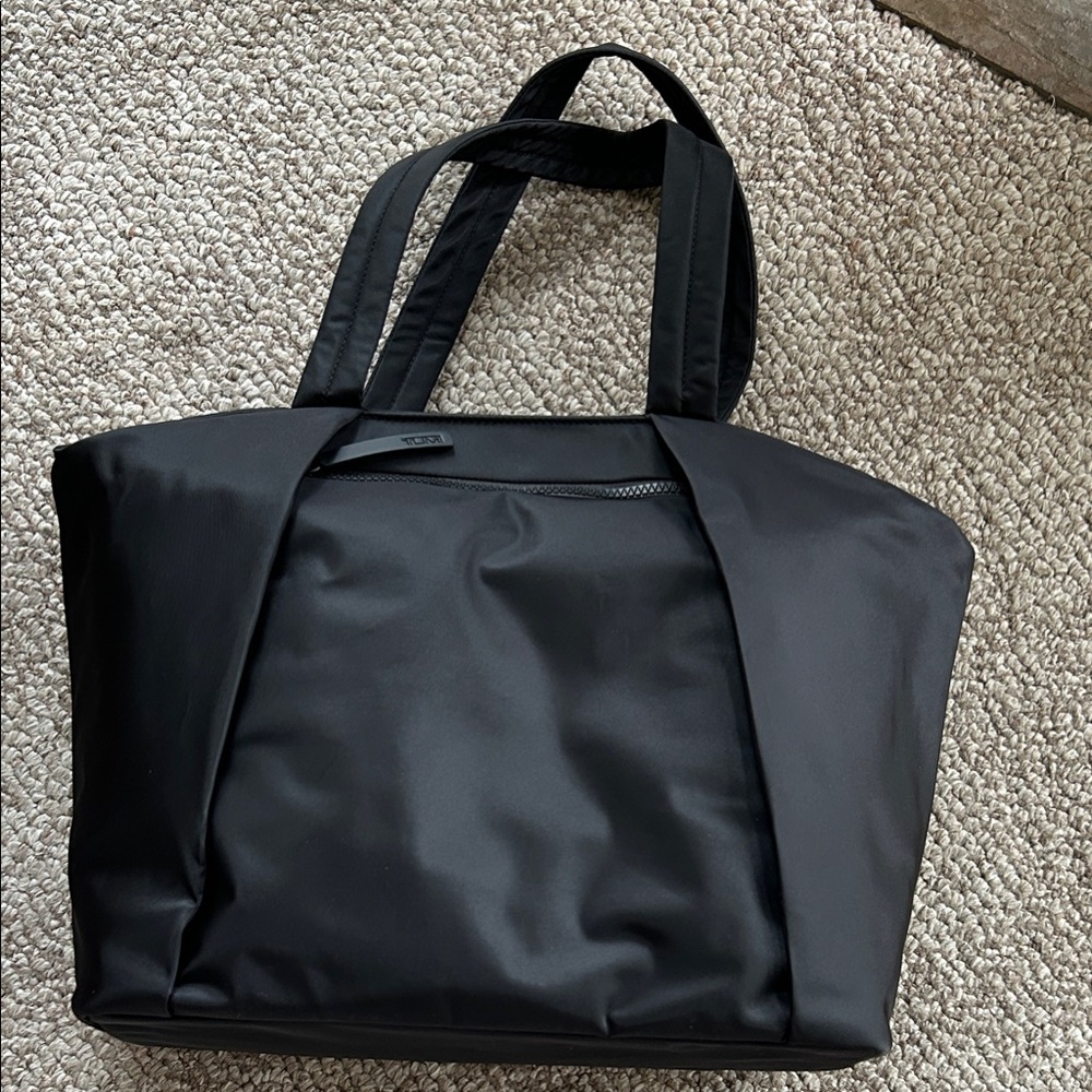 New Tumi Auburne tote  Bag